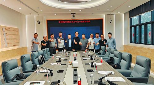 熱烈歡迎陜西省舞美學(xué)會(huì)專家領(lǐng)導(dǎo)一行蒞臨銳豐科技